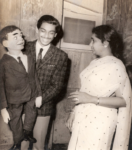 Asha Bhosale with Ramdas Padhye