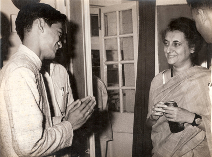 Indira Gandhi with Ramdas Padhye